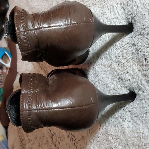 RAMPAGE Women's Calypso Brown Faux Leather 4" Heels-Stretch Foot Fit-EUC-Sz 8 - Picture 11 of 16